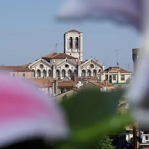 Carlton 3*, Ferrara Italien
