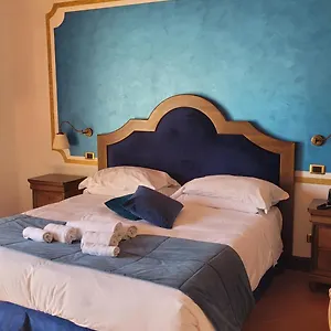 Lampedusa Aparthotel Palermo
